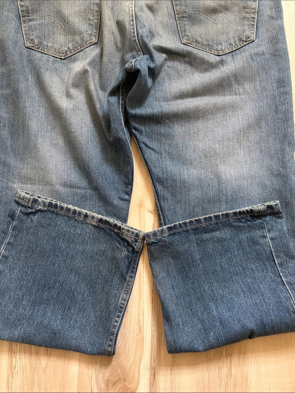 VTG wash Levis Men's Distressed Straight Jeans